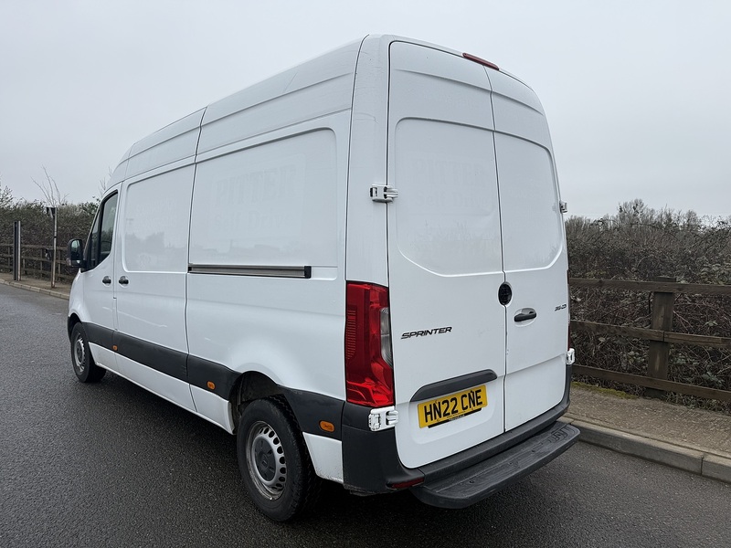 Mercedes-Benz Sprinter 2.0 315 CDI Premium Panel Van 5dr Diesel Manual FWD L2 H2 Euro 6 (s/s) (150 ps) - U85