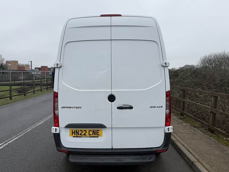 Mercedes-Benz Sprinter 2.0 315 CDI Premium Panel Van 5dr Diesel Manual FWD L2 H2 Euro 6 (s/s) (150 ps) - U85