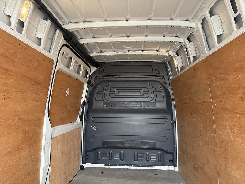 Mercedes-Benz Sprinter 2.0 315 CDI Premium Panel Van 5dr Diesel Manual FWD L2 H2 Euro 6 (s/s) (150 ps) - U85
