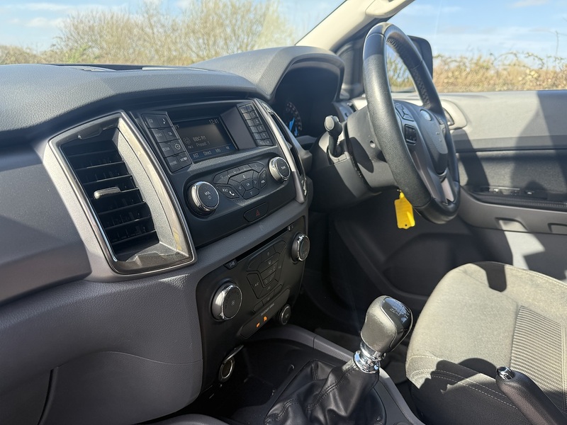 Ford Ranger 2.2 TDCi XLT Pickup Double Cab 4dr Diesel Manual 4WD Euro 5 (s/s) (Eco Axle) (160 ps) - U94
