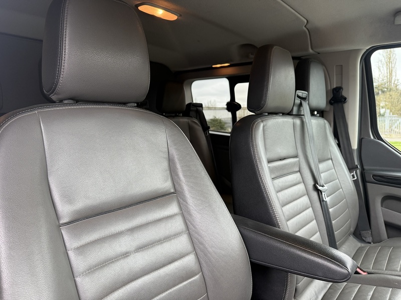 Ford Transit Custom 2.0 320 EcoBlue Limited Crew Van Double Cab 5dr Diesel Auto L1 H1 Euro 6 (s/s) (185 ps) - U95
