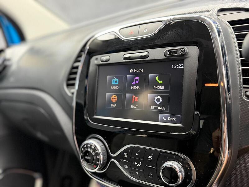 Renault Captur 1.5 dCi ENERGY Dynamique MediaNav SUV 5dr Diesel Manual Euro 5 (s/s) (90 ps) - U101