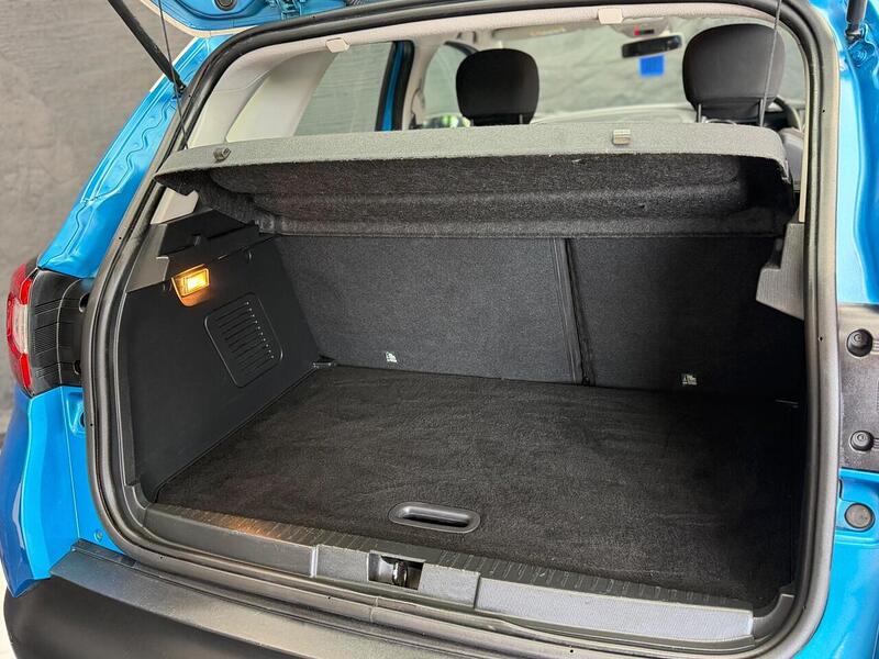 Renault Captur 1.5 dCi ENERGY Dynamique MediaNav SUV 5dr Diesel Manual Euro 5 (s/s) (90 ps) - U101