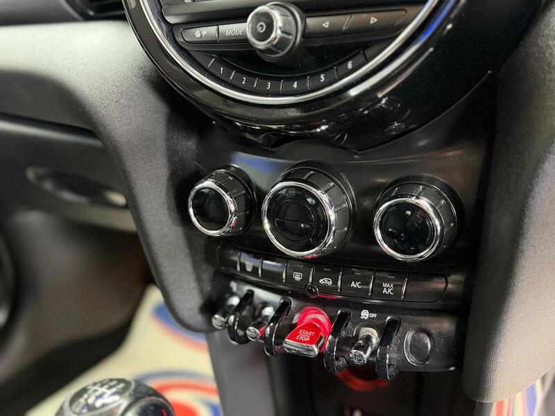 MINI Hatch 1.5 Cooper Euro 6 (s/s) 5dr - U103