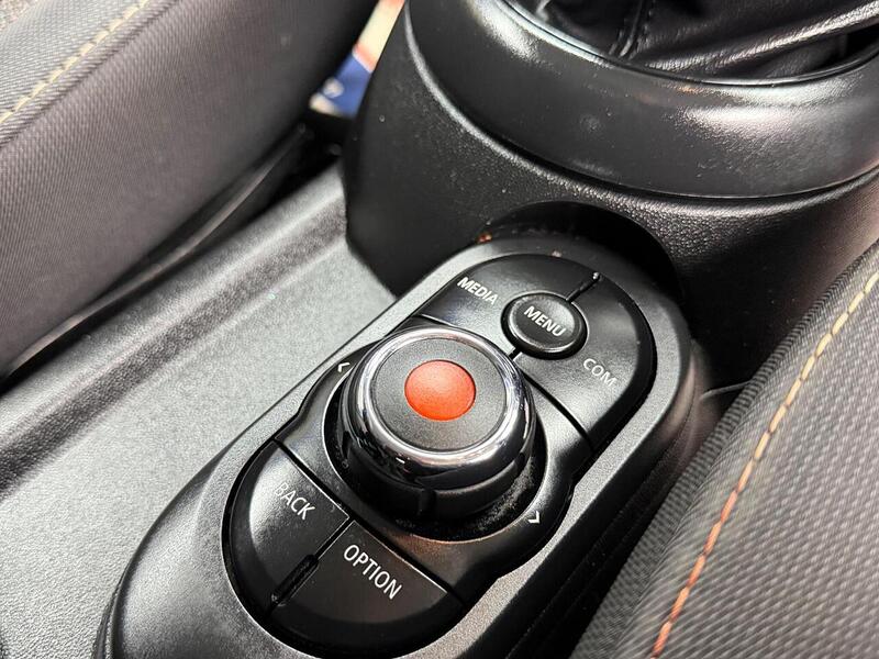 MINI Hatch 1.5 Cooper Euro 6 (s/s) 5dr - U103