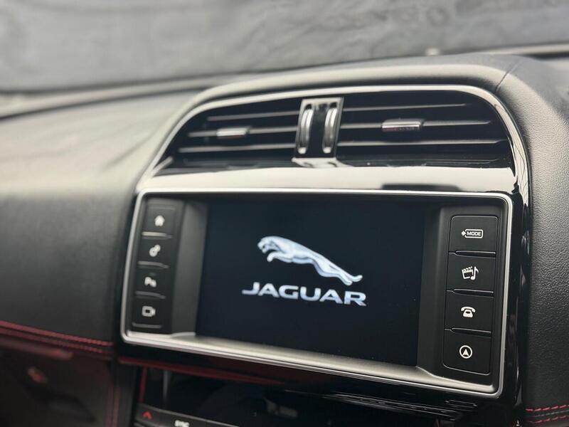 Jaguar F-PACE 2.0 D180 R-Sport Auto AWD Euro 6 (s/s) 5dr - U113