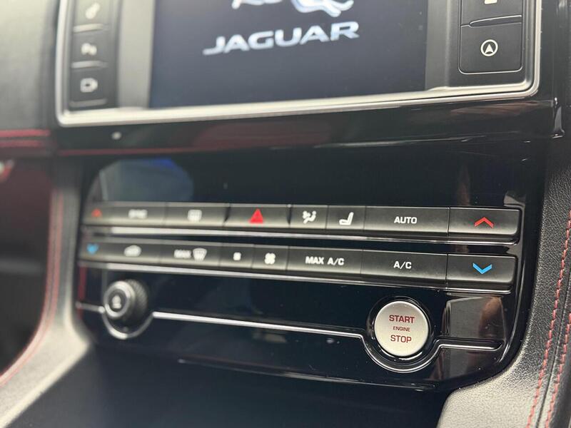 Jaguar F-PACE 2.0 D180 R-Sport Auto AWD Euro 6 (s/s) 5dr - U113