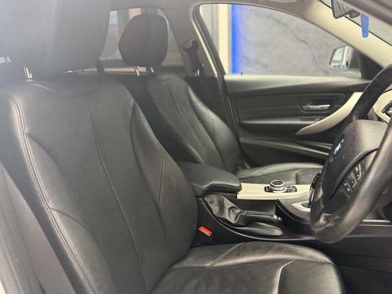 BMW 3 Series 2.0 320d ED Plus Touring Auto Euro 6 (s/s) 5dr - U119