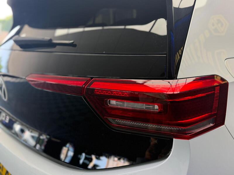 Volkswagen ID.3 Pro 58kWh Business Auto 5dr - U122
