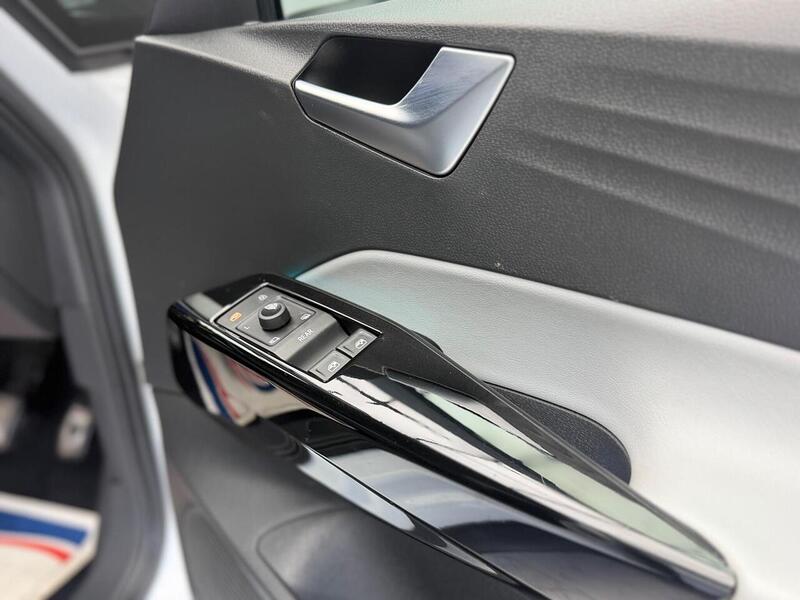 Volkswagen ID.3 Pro 58kWh Business Auto 5dr - U122