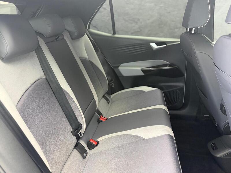 Volkswagen ID.3 Pro 58kWh Business Auto 5dr - U122