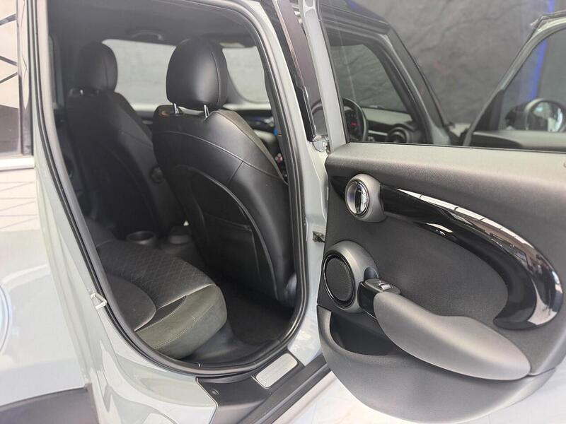 MINI Hatch 2.0 Cooper S Auto Euro 6 (s/s) 5dr - U125