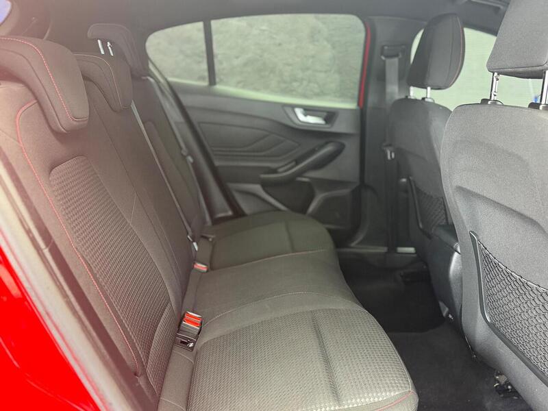 Ford Focus 1.0T EcoBoost ST-Line Euro 6 (s/s) 5dr - U130