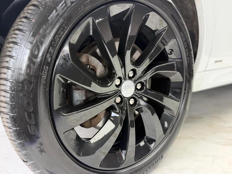 Land Rover Discovery Sport 1.5 P300e 12.2kWh R-Dynamic S Auto 4WD Euro 6 (s/s) 5dr - U136