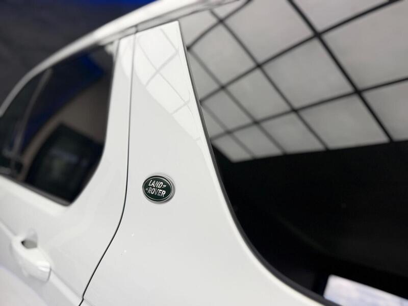 Land Rover Discovery Sport 1.5 P300e 12.2kWh R-Dynamic S Auto 4WD Euro 6 (s/s) 5dr - U136