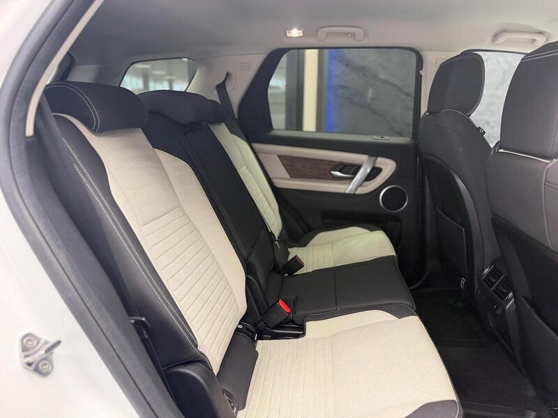 Land Rover Discovery Sport 1.5 P300e 12.2kWh R-Dynamic S Auto 4WD Euro 6 (s/s) 5dr - U136