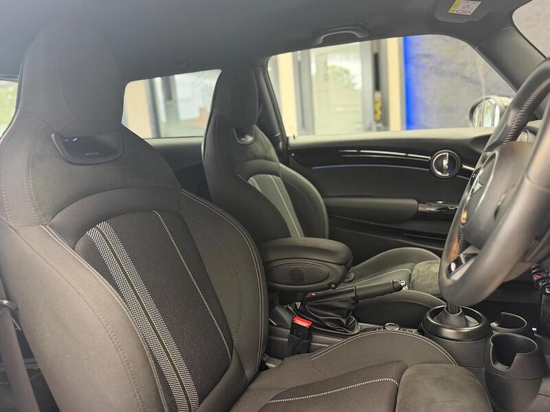 MINI Hatch 2.0 Cooper S Sport Steptronic Euro 6 (s/s) 3dr - U146