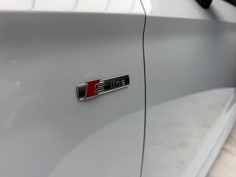 Audi A3 Cabriolet 2.0 TDI S line Euro 6 (s/s) 2dr (Nav) - U156
