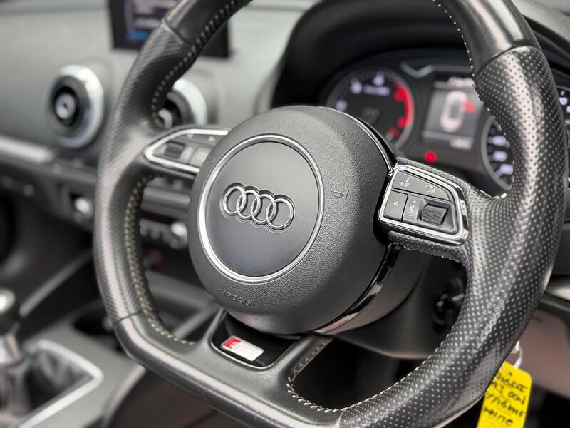 Audi A3 Cabriolet 2.0 TDI S line Euro 6 (s/s) 2dr (Nav) - U156
