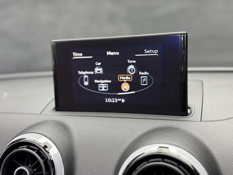 Audi A3 Cabriolet 2.0 TDI S line Euro 6 (s/s) 2dr (Nav) - U156