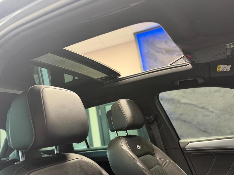 Volkswagen Tiguan 2.0 TDI R-Line Tech DSG 4Motion Euro 6 (s/s) 5dr - U170