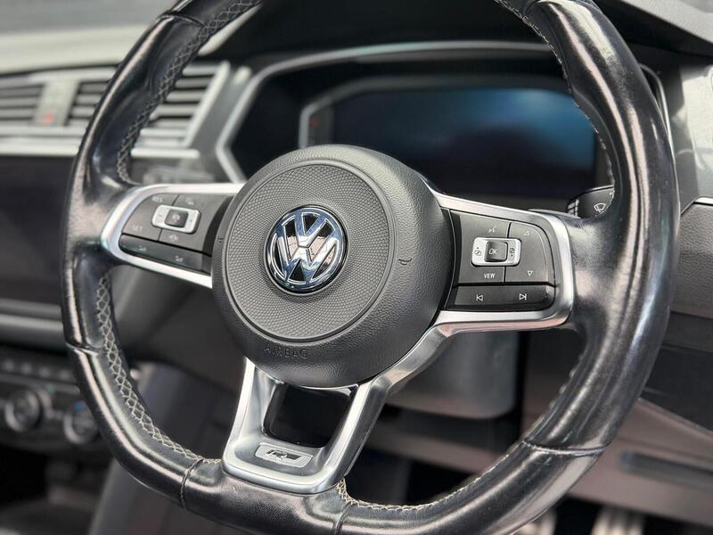 Volkswagen Tiguan 2.0 TDI R-Line Tech DSG 4Motion Euro 6 (s/s) 5dr - U170