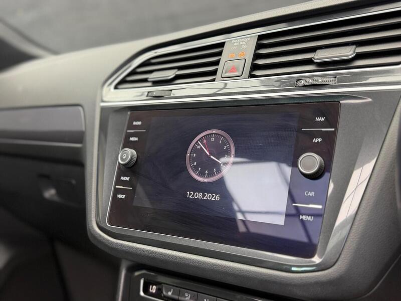 Volkswagen Tiguan 2.0 TDI R-Line Tech DSG 4Motion Euro 6 (s/s) 5dr - U170