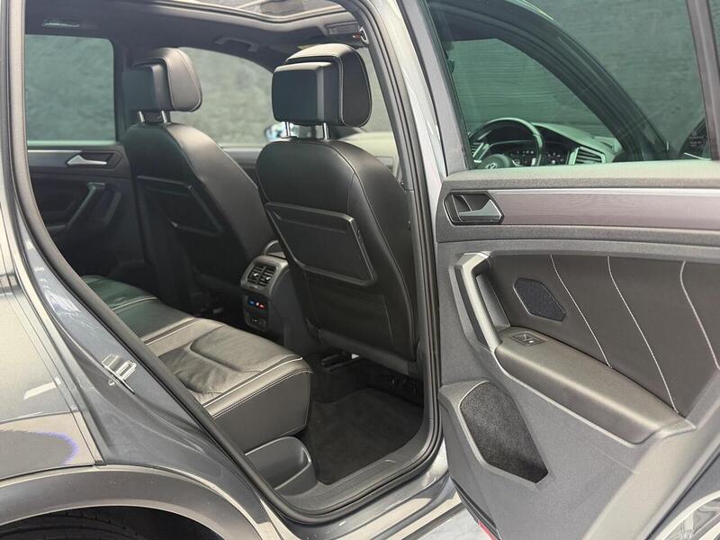 Volkswagen Tiguan 2.0 TDI R-Line Tech DSG 4Motion Euro 6 (s/s) 5dr - U170