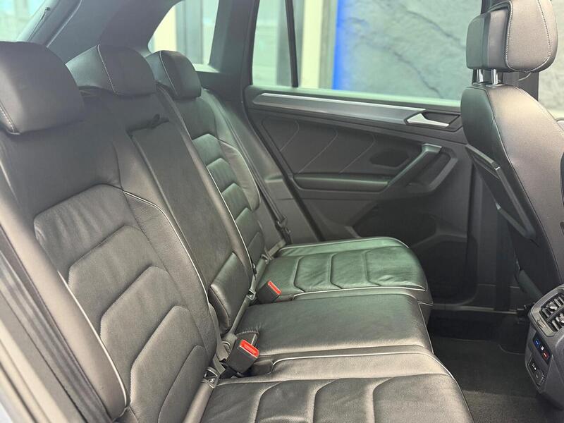 Volkswagen Tiguan 2.0 TDI R-Line Tech DSG 4Motion Euro 6 (s/s) 5dr - U170