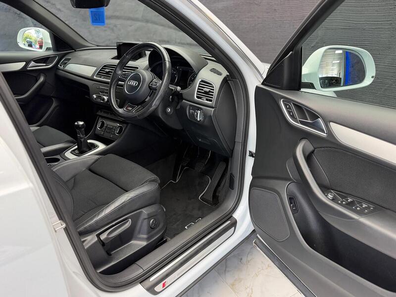 Audi Q3 1.4 TFSI CoD S line Edition Euro 6 (s/s) 5dr - U179