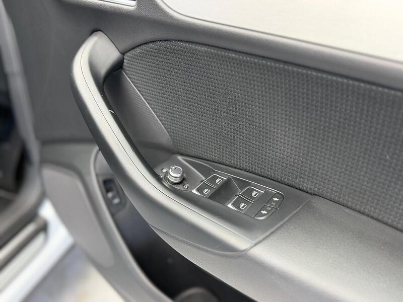 Audi Q3 1.4 TFSI CoD S line Edition Euro 6 (s/s) 5dr - U179