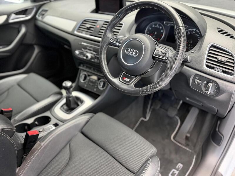 Audi Q3 1.4 TFSI CoD S line Edition Euro 6 (s/s) 5dr - U179