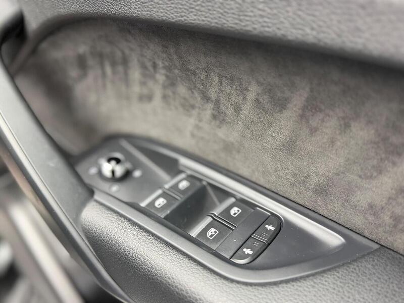 Audi Q5 2.0 TFSI S line S Tronic quattro Euro 6 (s/s) 5dr - U182