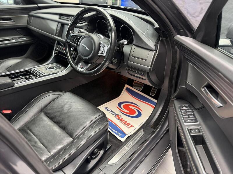 Jaguar XF 3.0d V6 S Auto Euro 6 (s/s) 4dr - U196