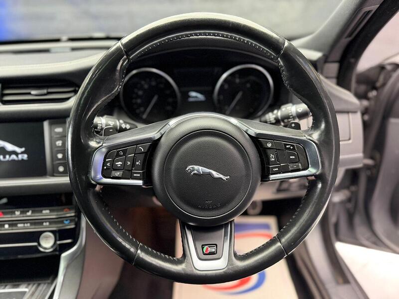 Jaguar XF 3.0d V6 S Auto Euro 6 (s/s) 4dr - U196
