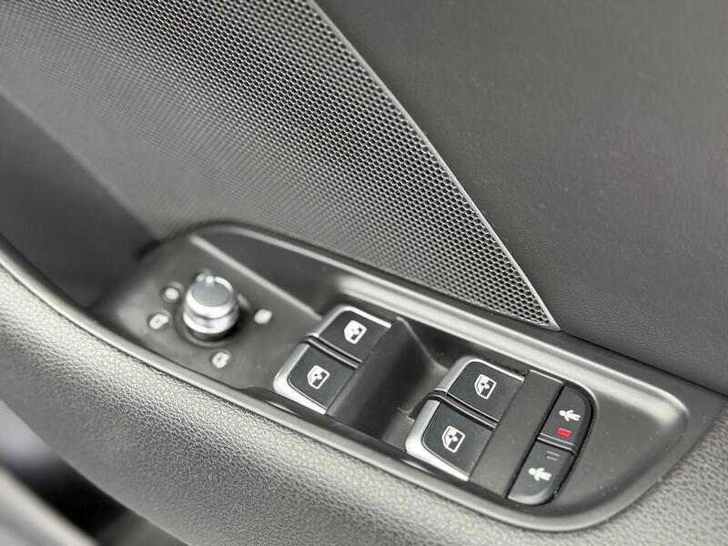Audi S3 2.0 TFSI Sportback quattro Euro 6 (s/s) 5dr - U204