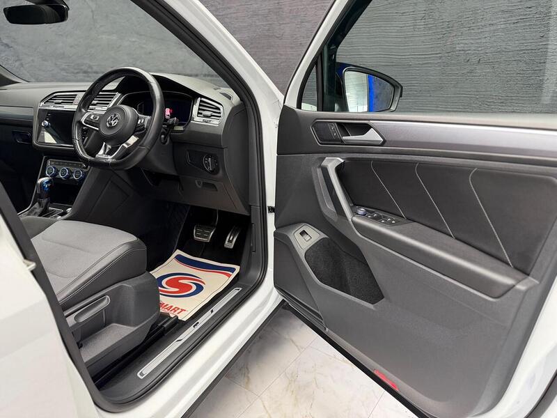 Volkswagen Tiguan 1.5 TSI EVO R-Line Tech DSG Euro 6 (s/s) 5dr - U213