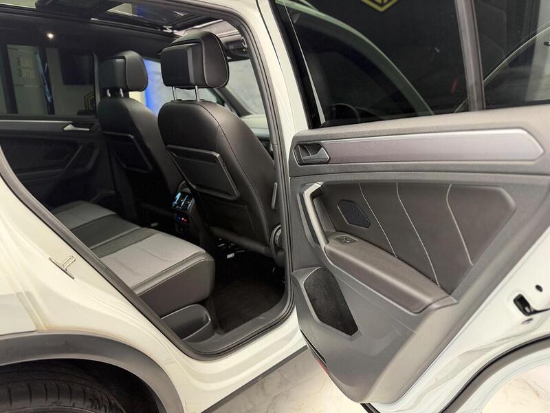 Volkswagen Tiguan 1.5 TSI EVO R-Line Tech DSG Euro 6 (s/s) 5dr - U213