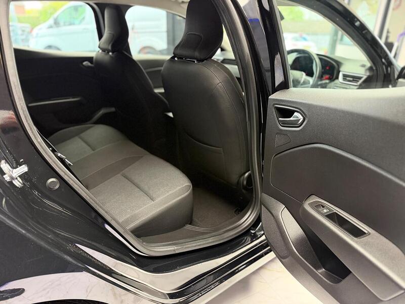Renault Clio Clio 1.0 TCe Iconic Euro 6 (s/s) 5dr - U23