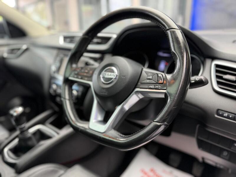 Nissan Qashqai Qashqai 1.5 dCi Tekna Euro 6 (s/s) 5dr - U27