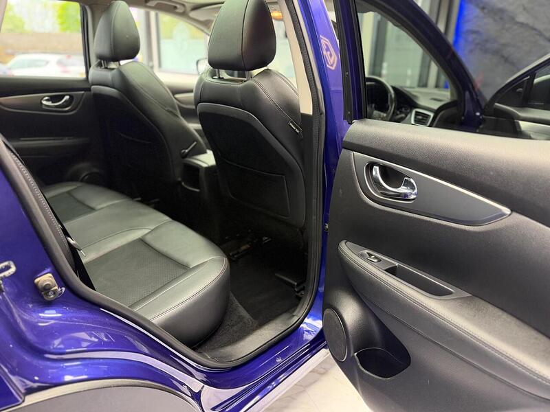 Nissan Qashqai Qashqai 1.5 dCi Tekna Euro 6 (s/s) 5dr - U27