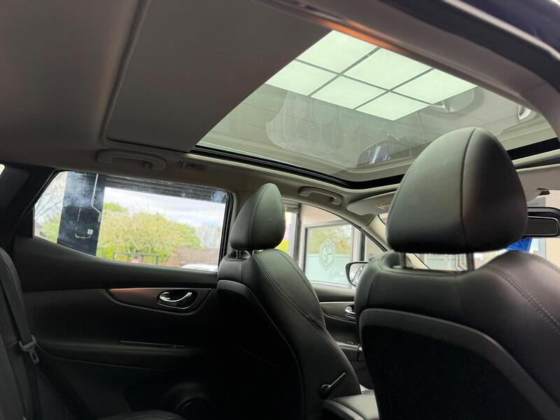 Nissan Qashqai Qashqai 1.5 dCi Tekna Euro 6 (s/s) 5dr - U27