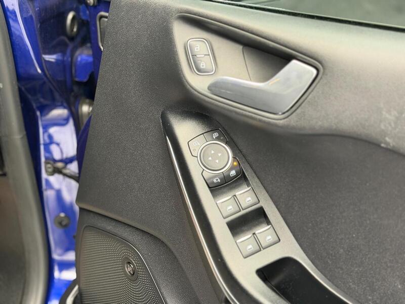 Ford Fiesta Fiesta 1.0T EcoBoost ST-Line Euro 6 (s/s) 5dr - U3