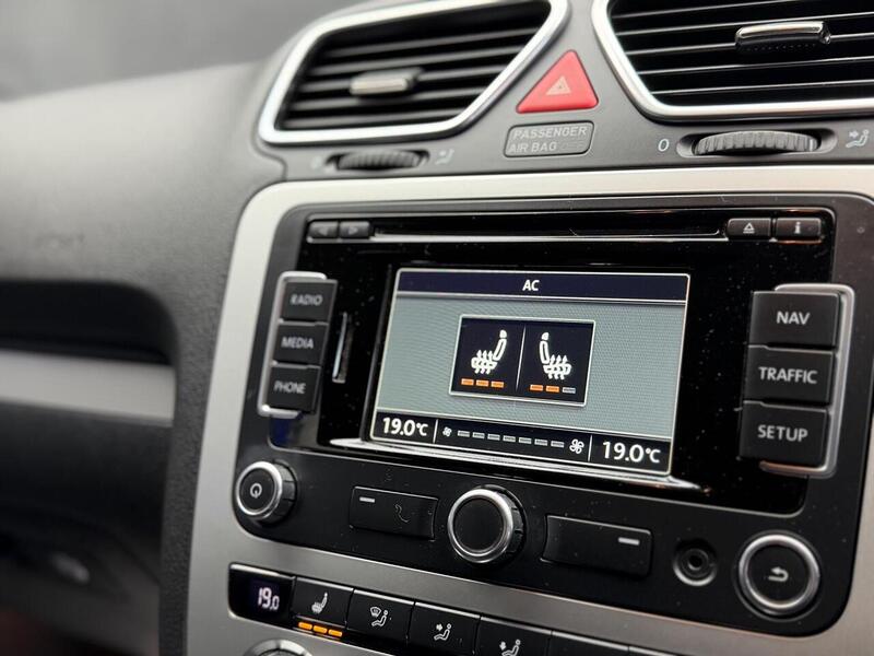 Volkswagen Scirocco 2.0 TDI R-Line DSG Euro 5 3dr (Leather, Nav) - U50