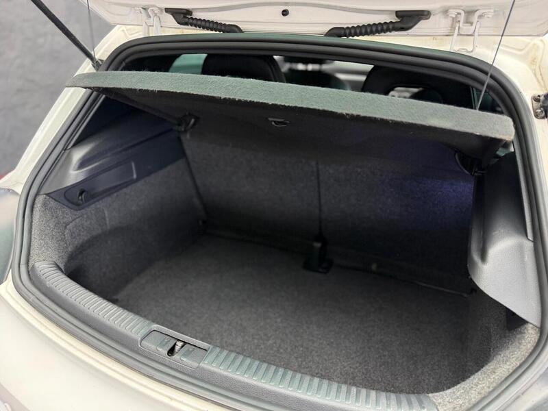 Volkswagen Scirocco 2.0 TDI R-Line DSG Euro 5 3dr (Leather, Nav) - U50