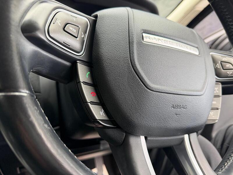 Land Rover Range Rover Evoque 2.2 SD4 Pure 4WD Euro 5 (s/s) 5dr - U52