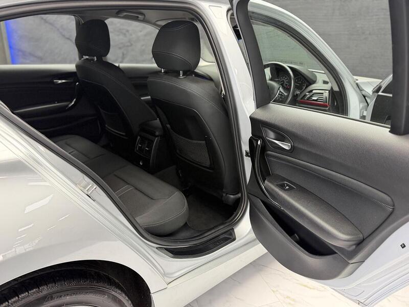 BMW 1 Series 1.6 120i Sport Auto Euro 6 (s/s) 5dr - U56