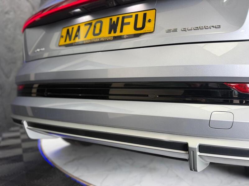 Audi e-tron 55 S line Sportback 5dr Electric Auto quattro 95kWh (408 ps) - U58