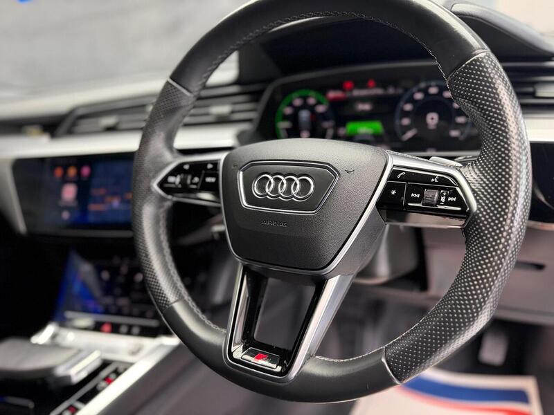 Audi e-tron 55 S line Sportback 5dr Electric Auto quattro 95kWh (408 ps) - U58