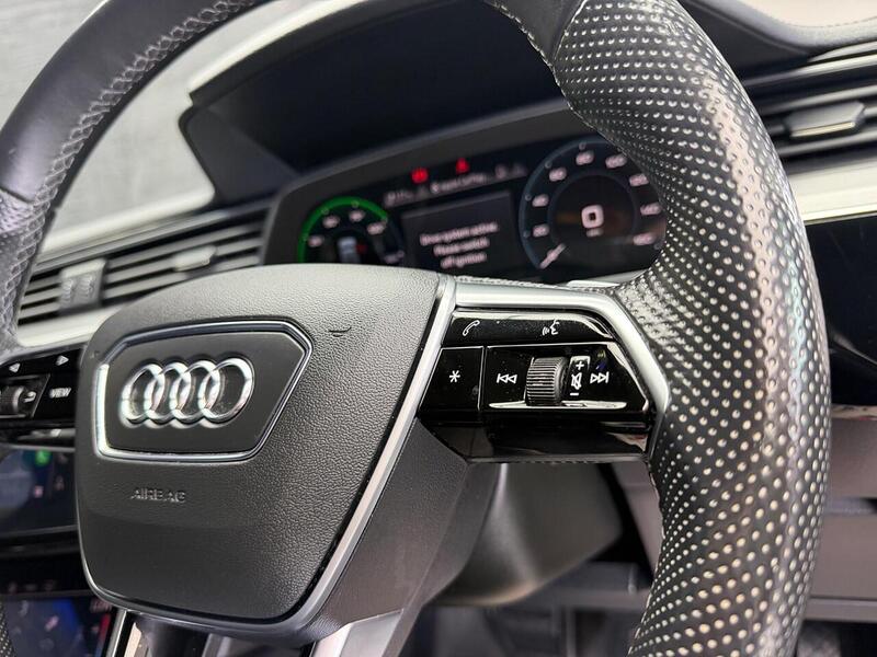 Audi e-tron 55 S line Sportback 5dr Electric Auto quattro 95kWh (408 ps) - U58